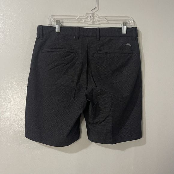 TOMMY BAHAMA Chip Shot IslandZone Shorts Size 32 Black 8-inch Golf Performance - Picture 3 of 9